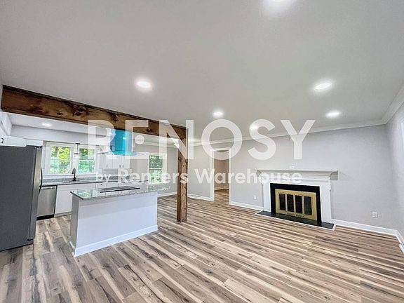 4th image of 5 Paddock Dr