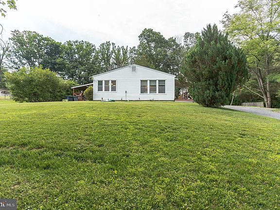 2nd image of 22701 Hawlings River Dr