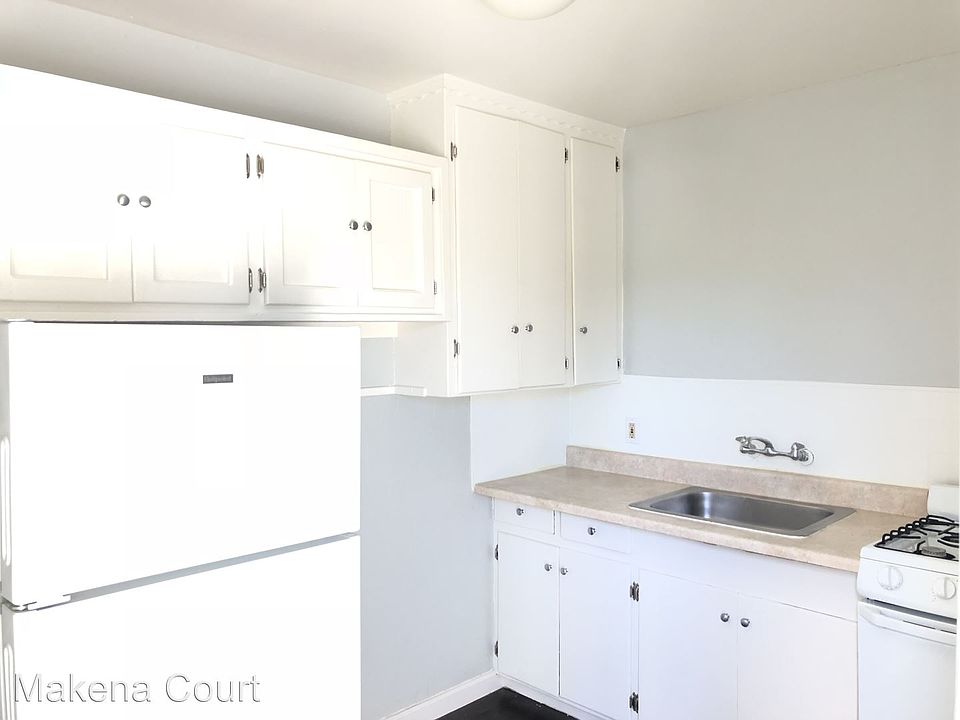 1st image of 124 Hiawatha Ave APT 4