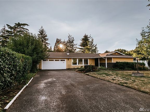 2nd image of 1409 Alanna Dr SE