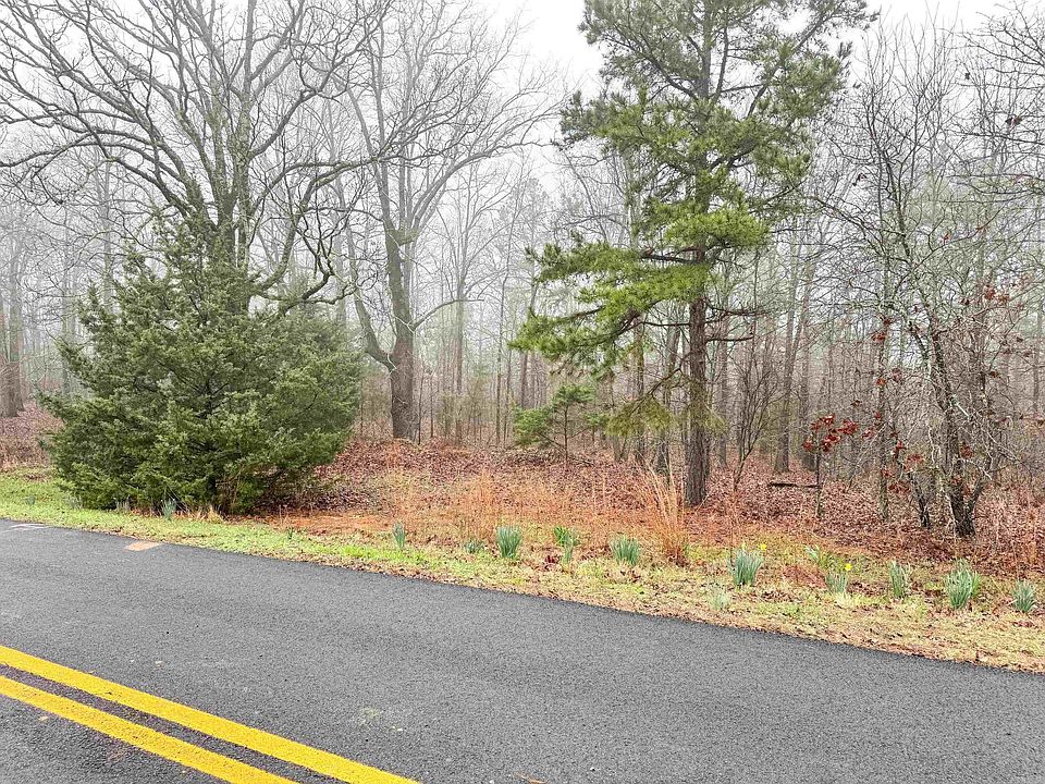 1st image of 37 High Point Dr