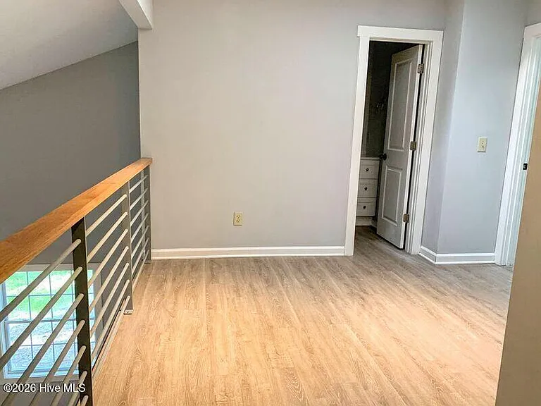 219 Charter Dr — Photo 9