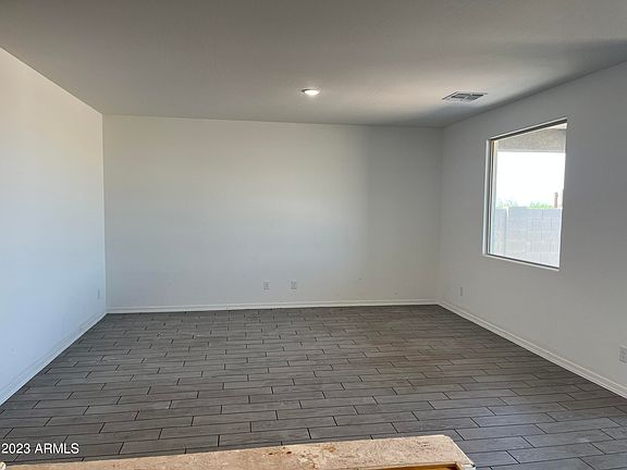 5th image of 5612 W LODGE Drive