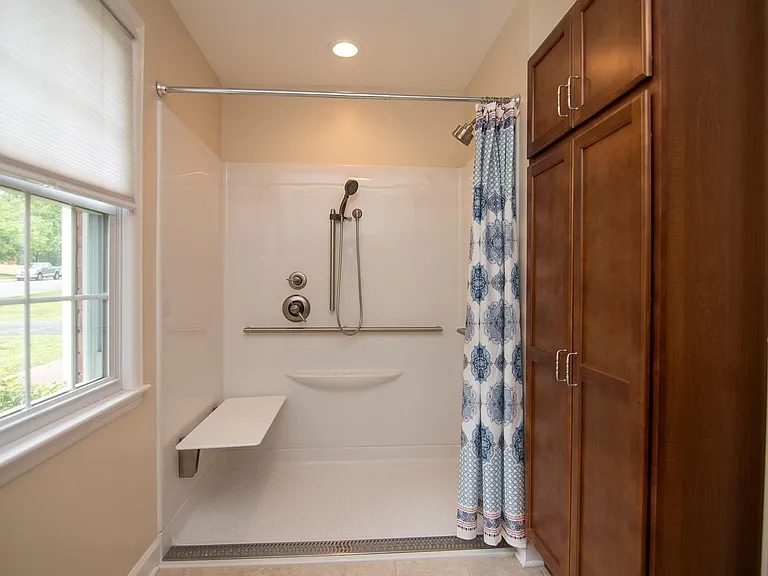 1313 Grove Rd — Photo 22
