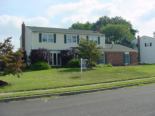 2nd image of 510 Valmore Rd