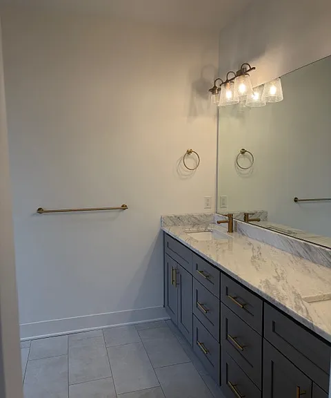 2601 Batavia St — Photo 25