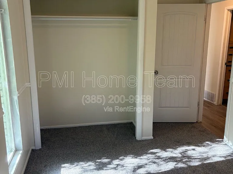 6068 S 2850 W — Photo 14