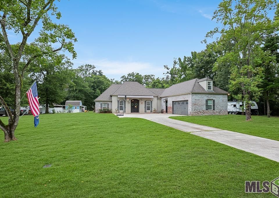 1st image of 8235 Belle Helene Dr