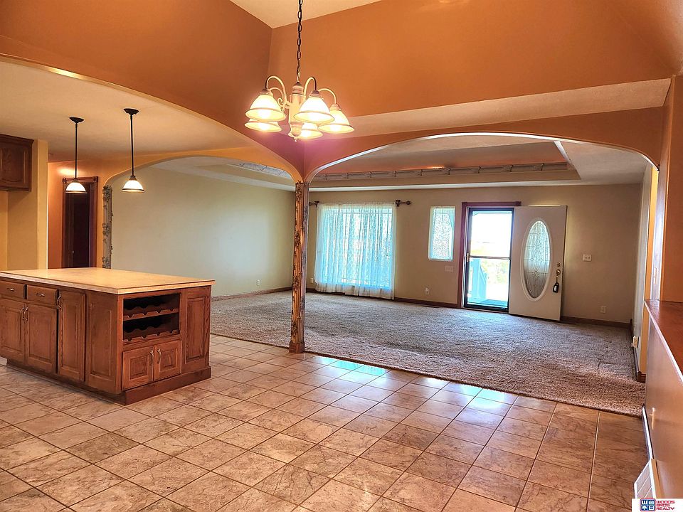 4744 E Sargent Rd, Beatrice, NE 68310 MLS 22306865 Zillow