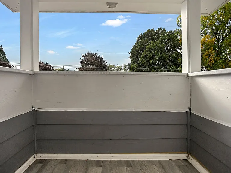 450 SE 5th Ave — Photo 11