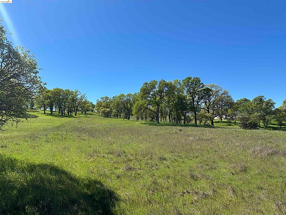 3rd image of 3404 Little John Rd