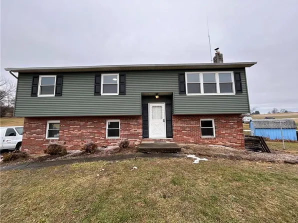 2535 Neffs Laurys Rd, Schnecksville, PA 18078