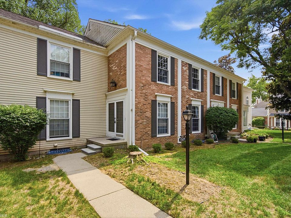 1st image of 1328 Brook Ln