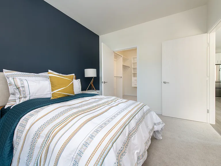 Vista - 1 Bed / 1 Bath - 708 SF - Bedroom