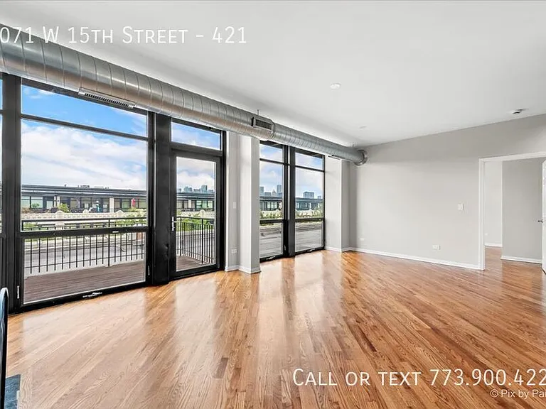 1071 W 15th St #421 — Photo 6
