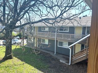 1935 W Stone Street, Fayetteville, AR 72701
