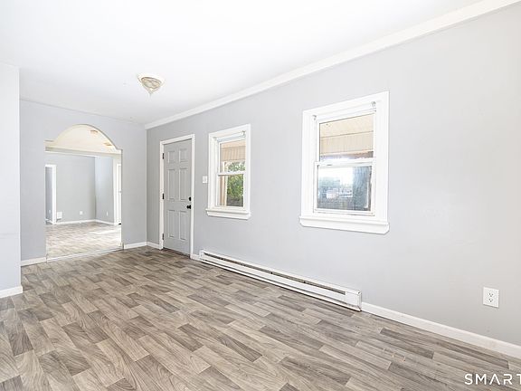 3rd image of 14 Blackhall Street