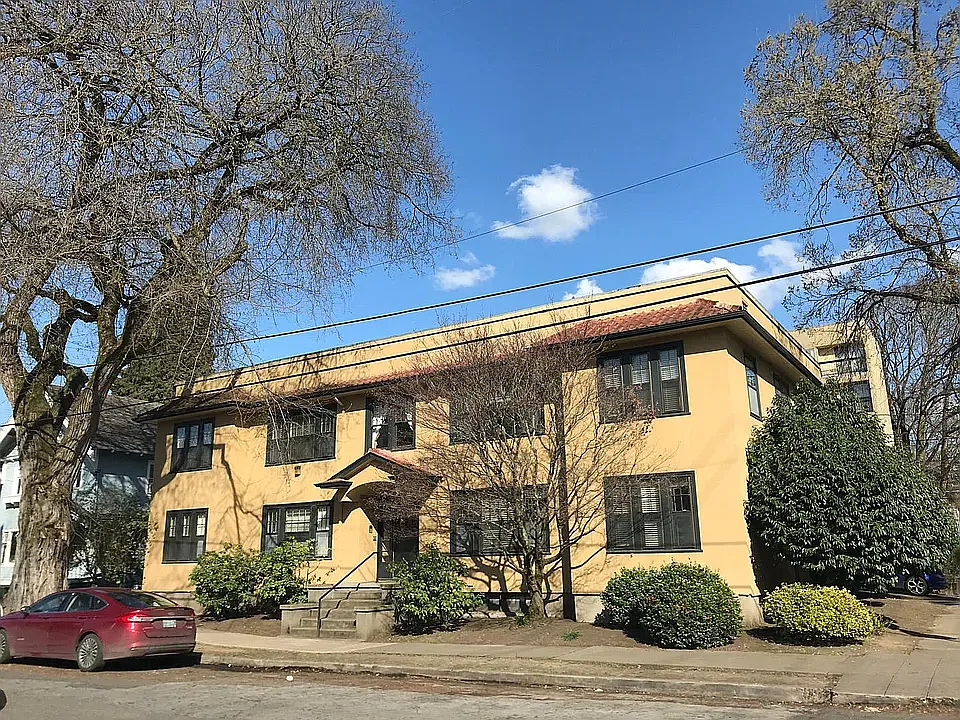 2 bed, 1100 sqft, $2,275 — Photo 3