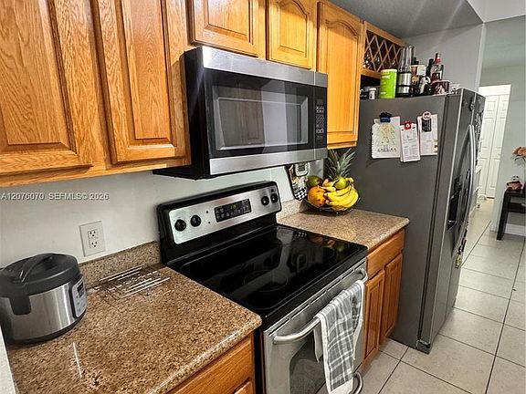 4th image of 4242 NW 2nd St APT 808