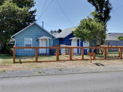 405 Washington Ave #A & B, Long Beach, WA, 98631