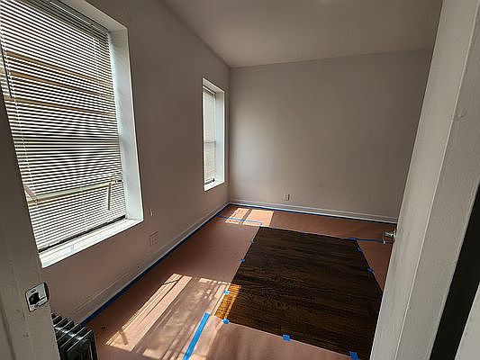 4th image of 3868 Broadway #53