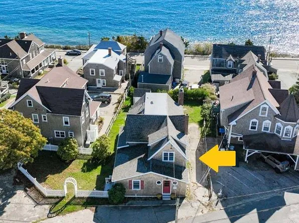 13 Fairmount Ave, Falmouth, MA 02540