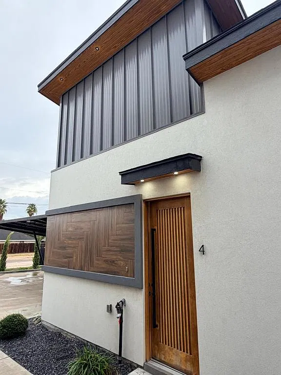 316 E Rogers Rd, unit 4 — Photo 2