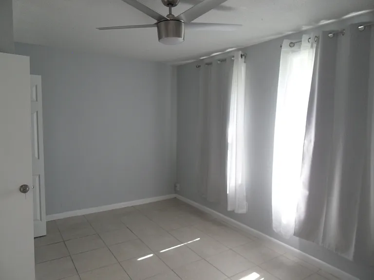 1600 Roosevelt Ave — Photo 8