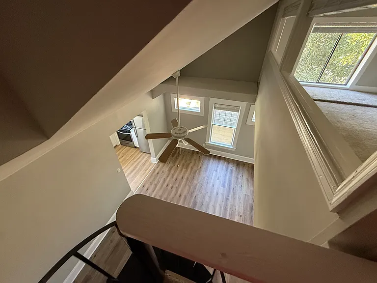 747 Barnett St NE #3 — Photo 9