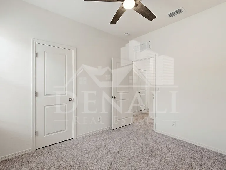 10941 N 165th Ave — Photo 21