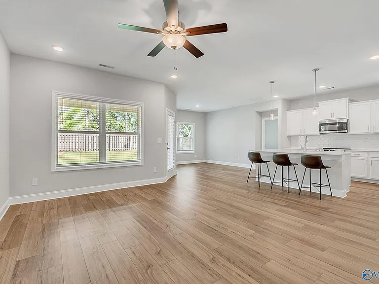 147 Ivy Vine Dr — Photo 3