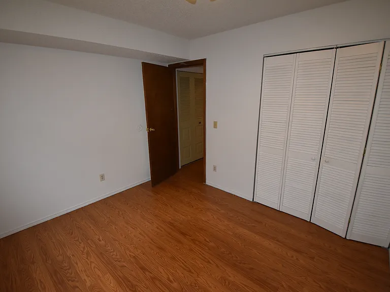 1050 Mazatlan Cir #C — Photo 24