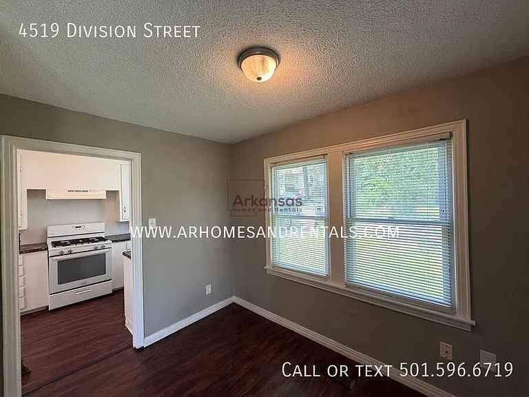 4519 Division St — Photo 3