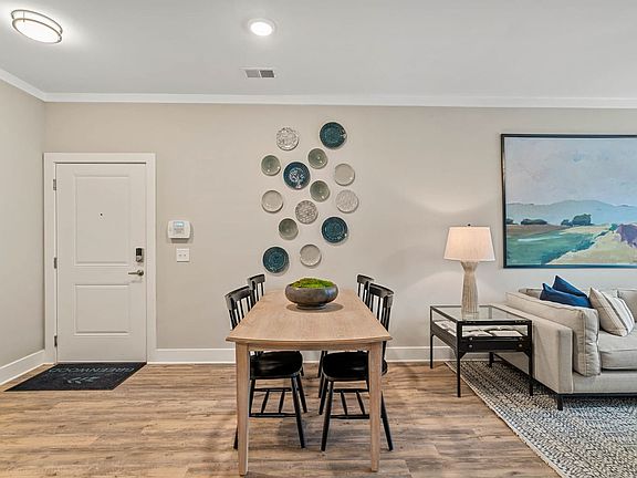 5th image of 515 Carowill Dr #503-102