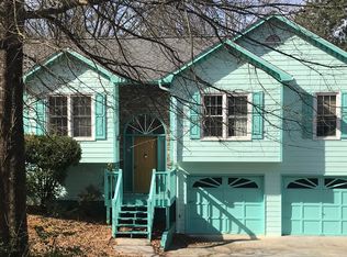 11 Country Meadow Way, Cartersville, GA 30121