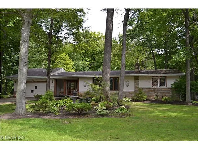 1610 Squaw Creek Dr photo 1