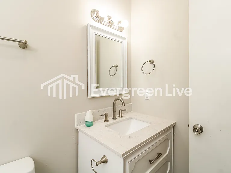 740 Motor Rd — Photo 13