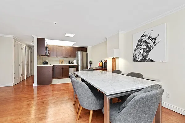 Rented by REAL New York | media 2