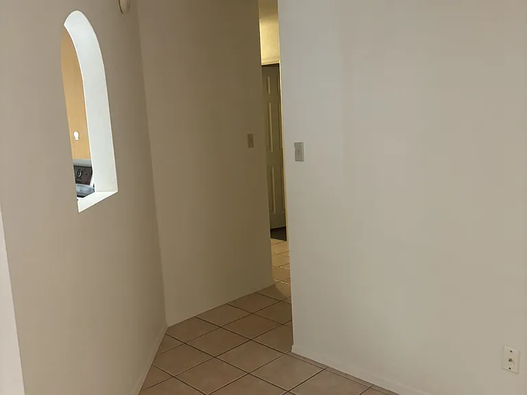 2605 W 12th Pl — Photo 8