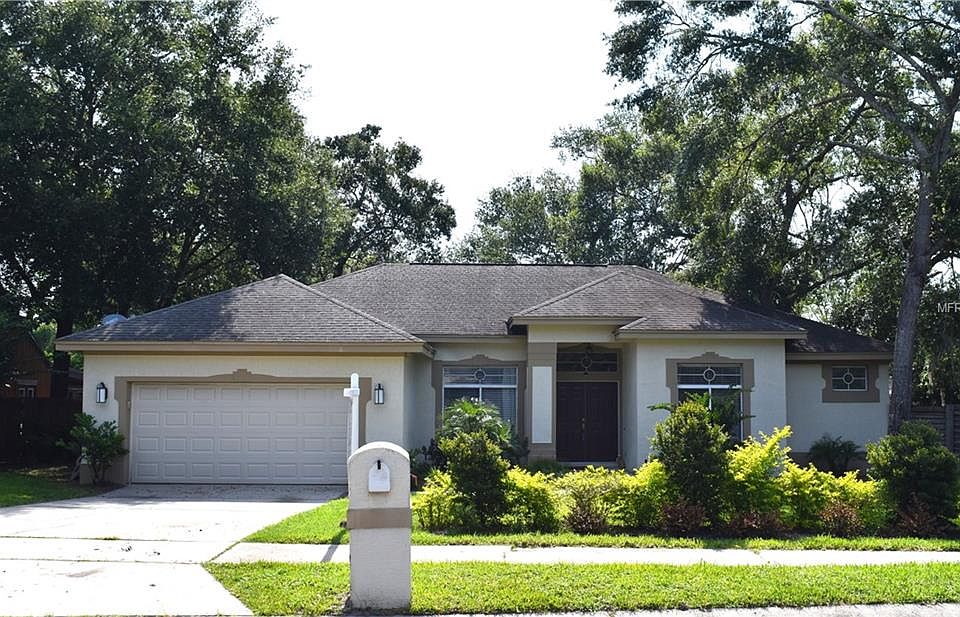 1st image of 999 Autumn Glen Ln