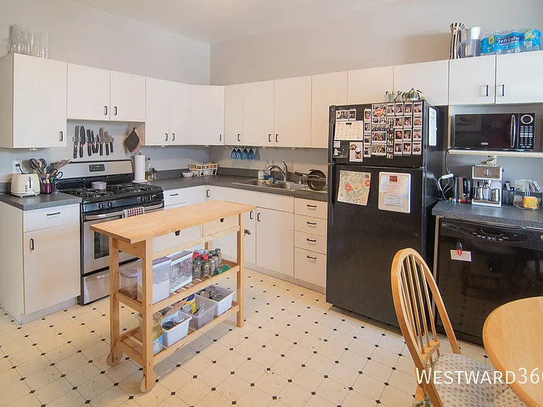 3744 N Clifton Ave #2 — Photo 3