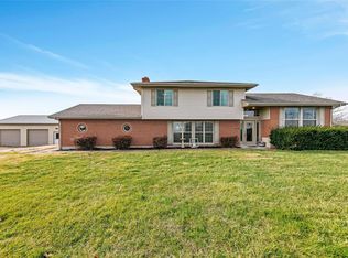 615 College Heights Rd, De Soto, MO 63020