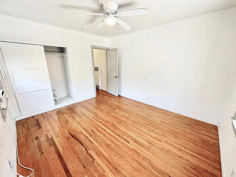 6100 Glen Alder St — Photo 4