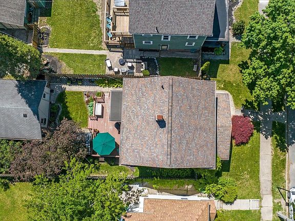 3rd image of 913 Illsley Dr