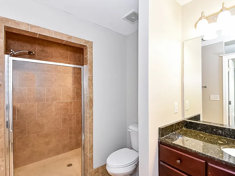 4085 Colton Dr — Photo 12