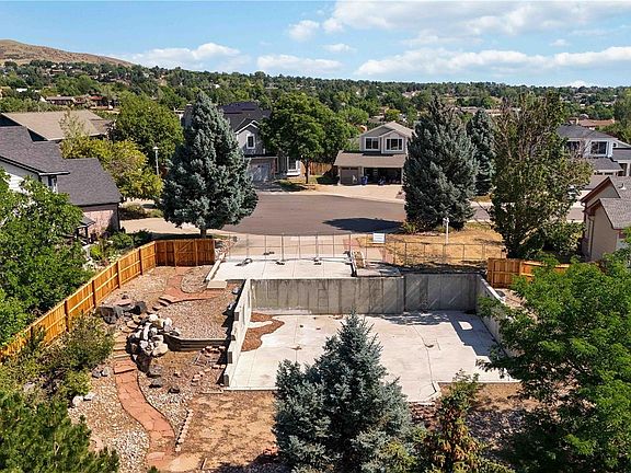 4th image of 2703 S Cole Court