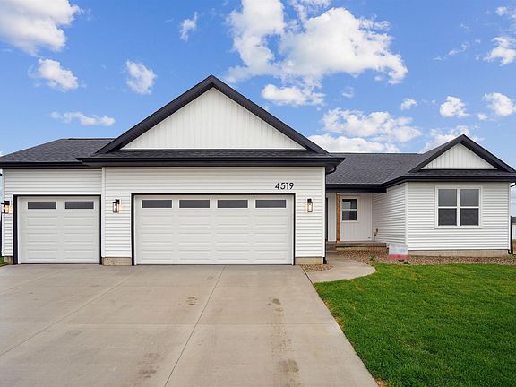 2nd image of 4519 Sonoma Dr
