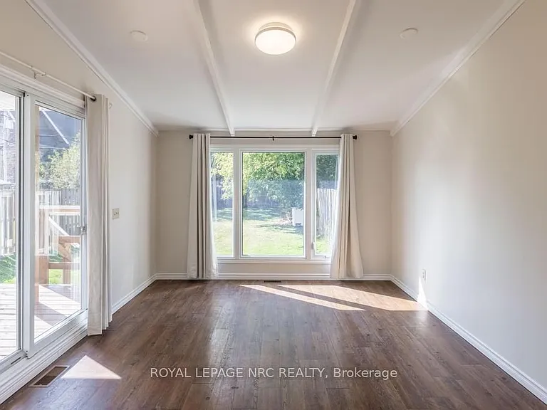 30 Walnut St — Photo 12