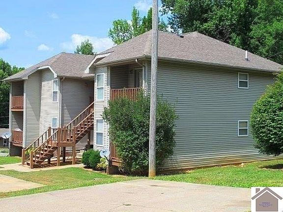 3rd image of 209 Pebble Creek Dr
