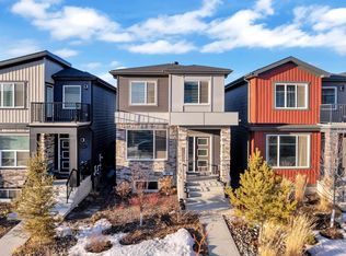 8042 Kiriak Line SW, Edmonton, AB T6W 4V2